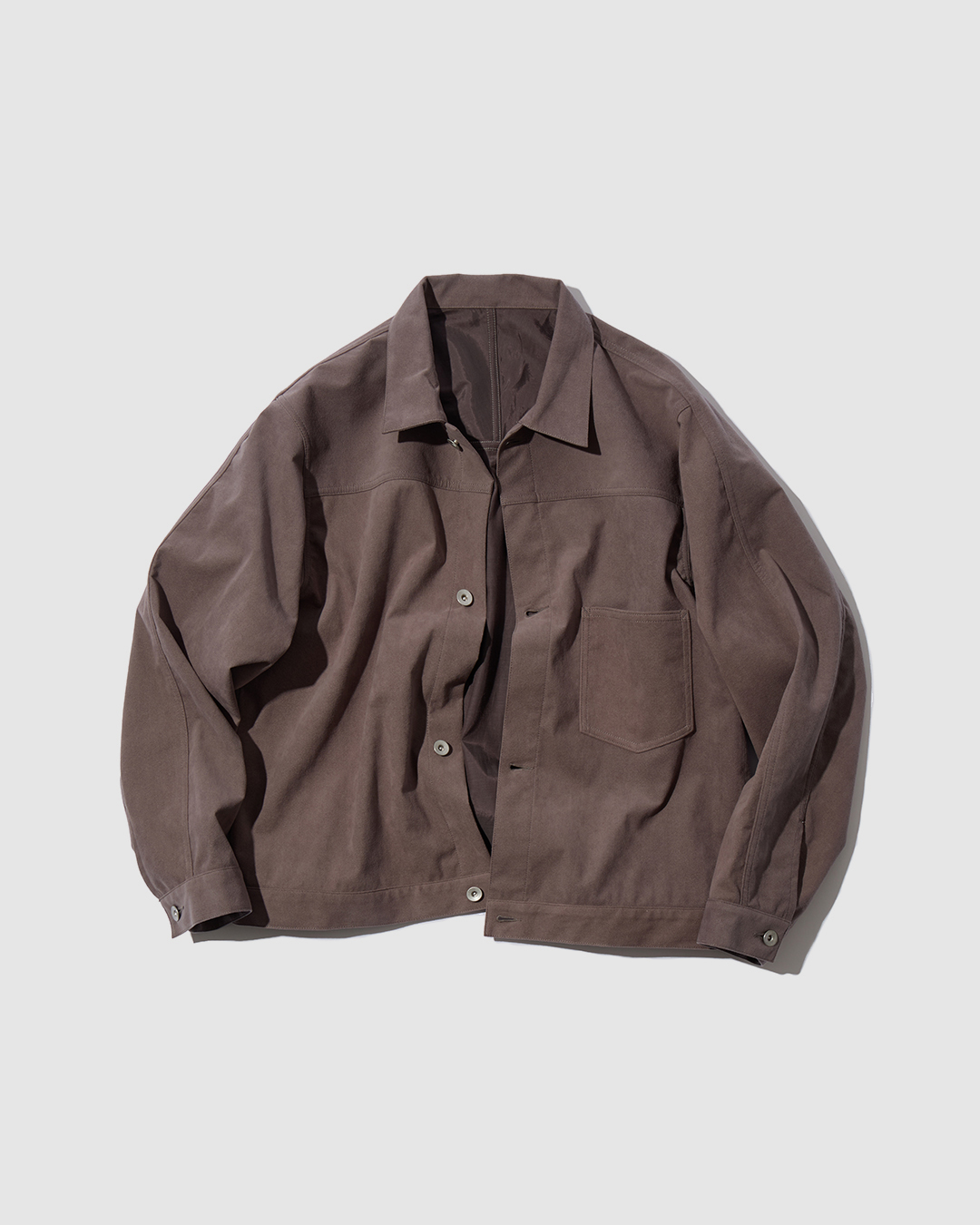 Featured Product vol.4 風になびくほど軽い、構えないスエード。