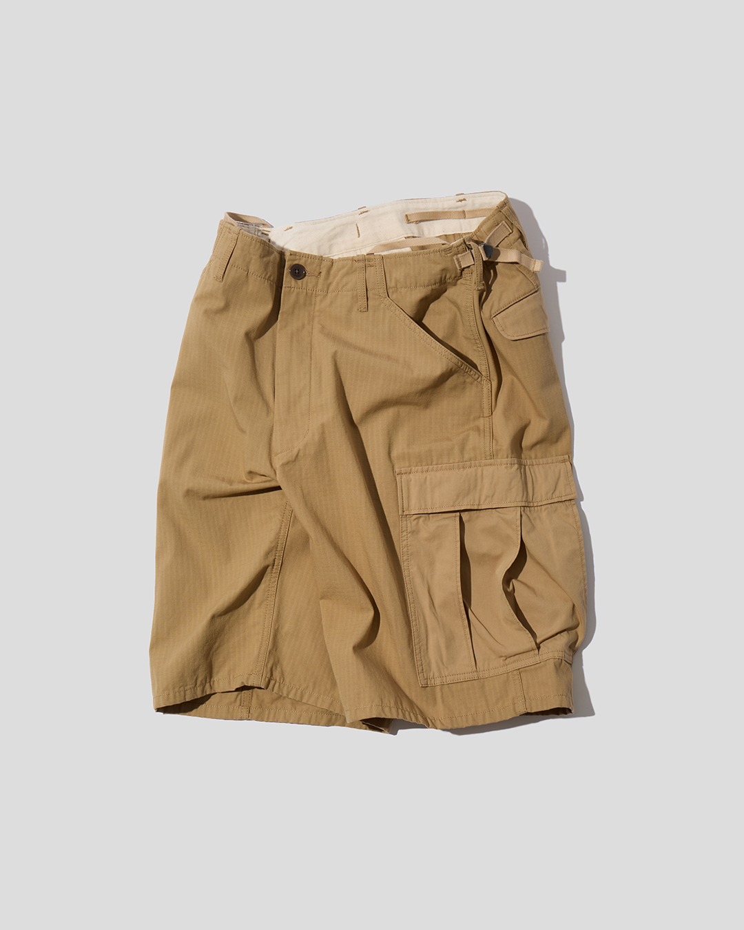Featured Product vol.12　A mix of materials adds an…
