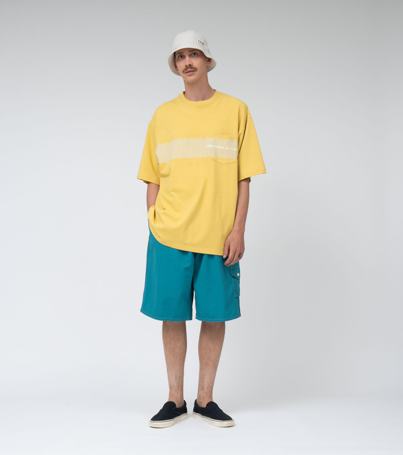 OOAL Graphic Pocket Tee