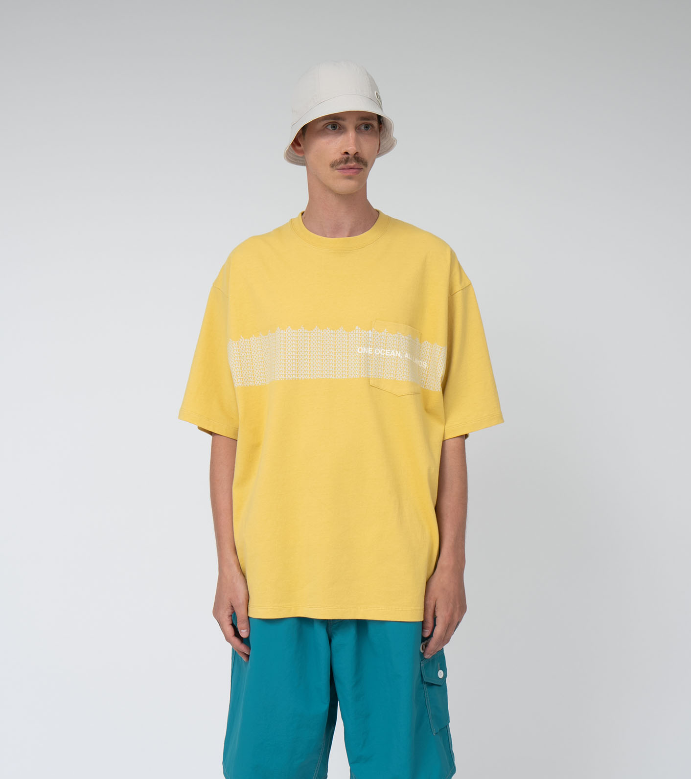 OOAL Graphic Pocket Tee