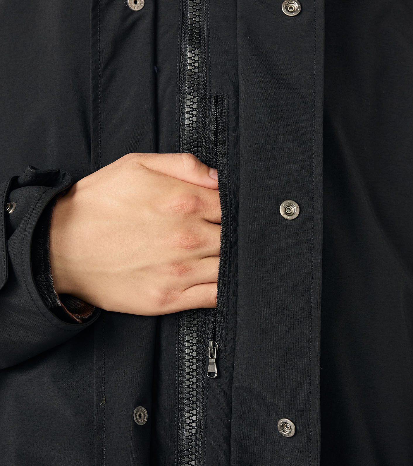 2L NYLON GORE-TEX Cruiser Coat