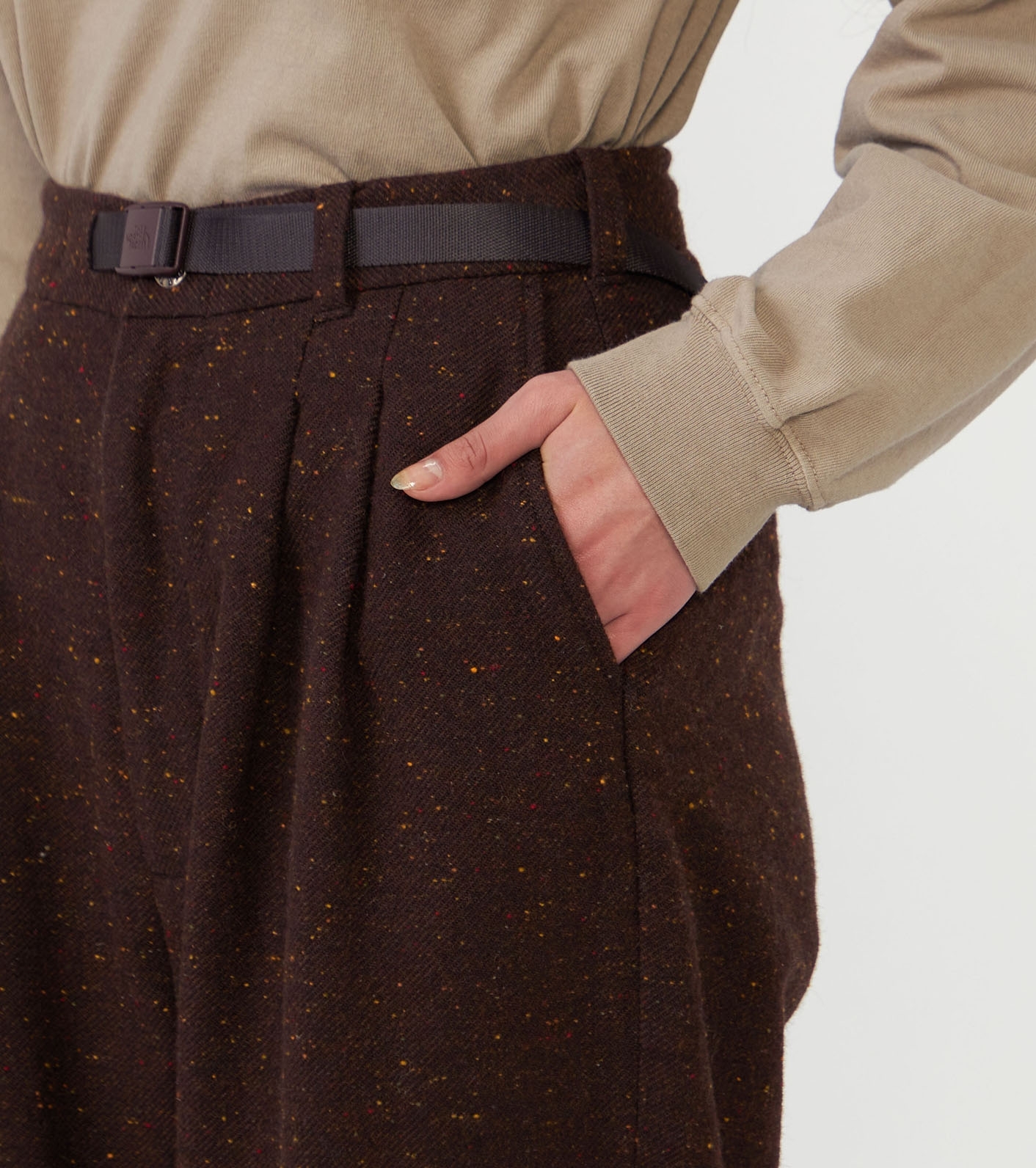 Cotton Wool Color Nep Field Tuck Pants