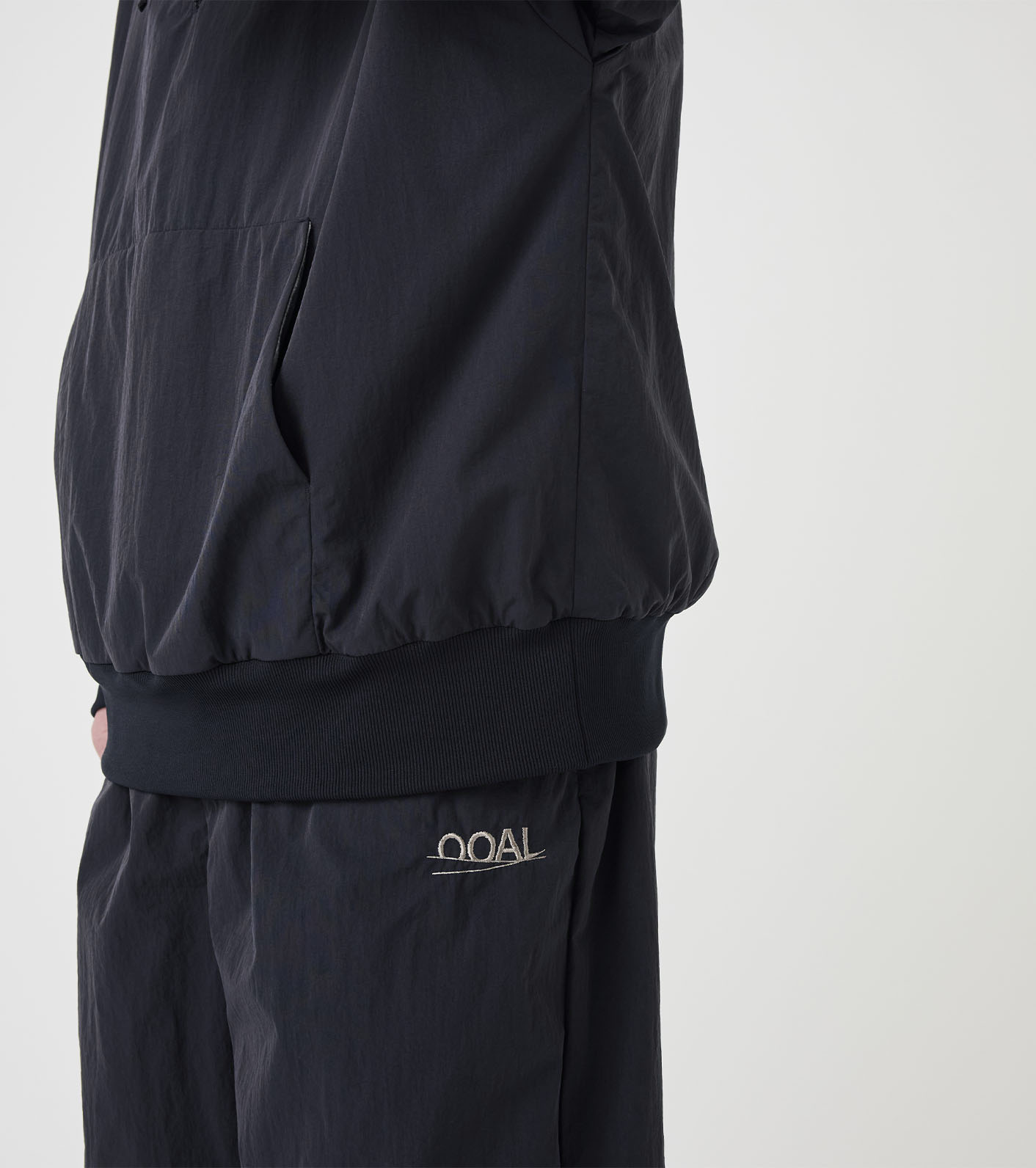 OOAL Wind Hooded Jacket