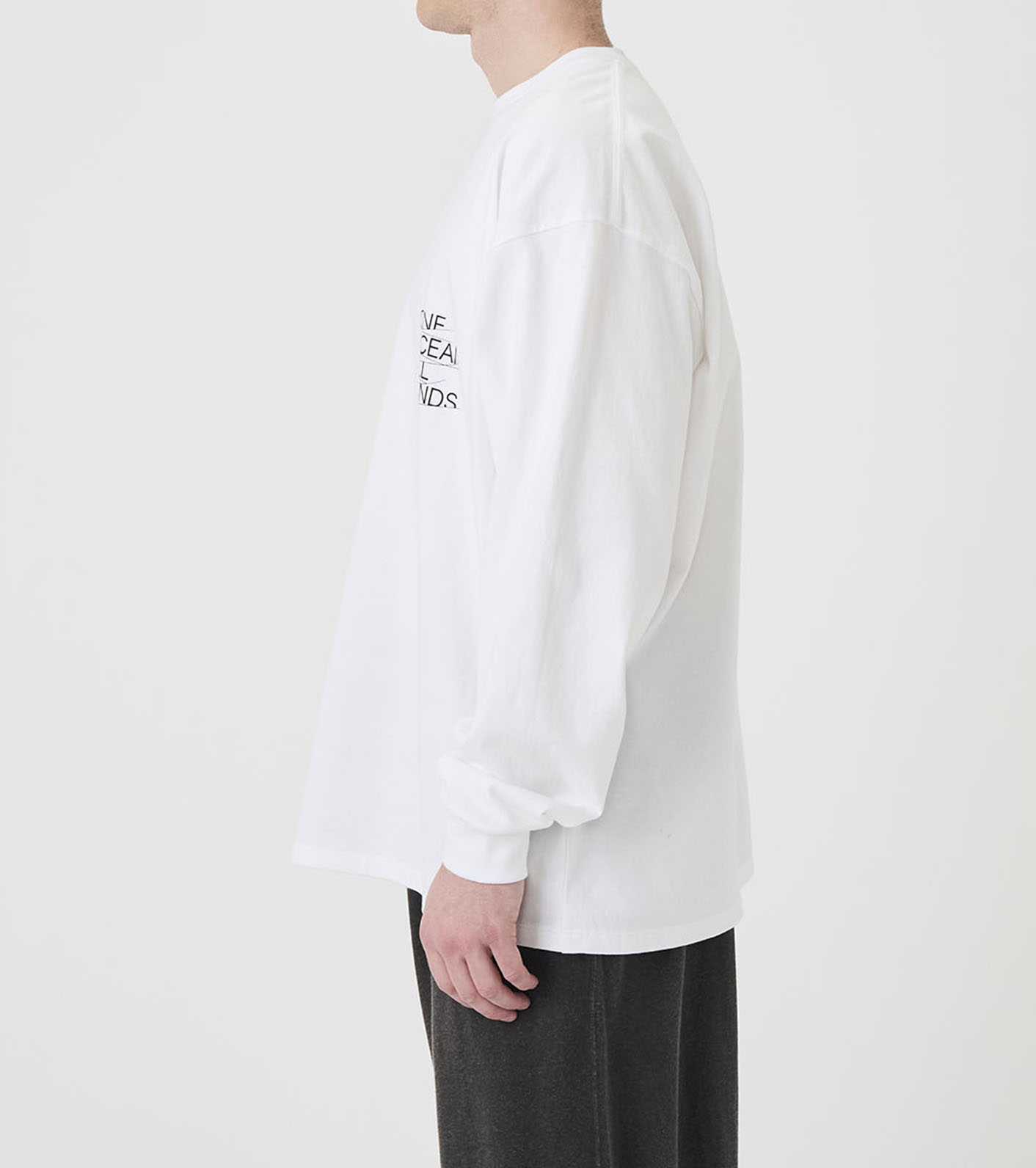 OOAL Graphic Long Sleeve Tee
