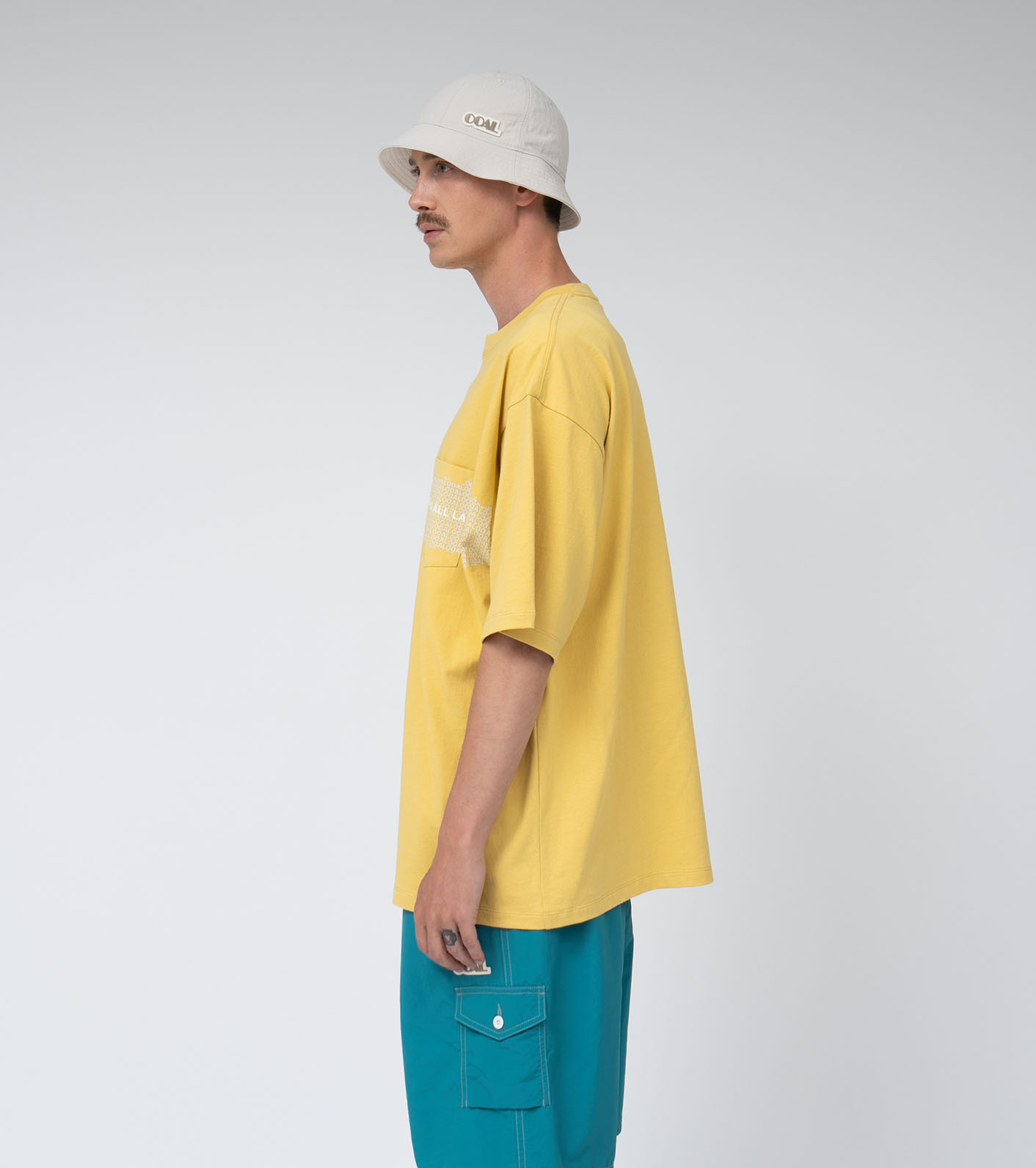 OOAL Graphic Pocket Tee