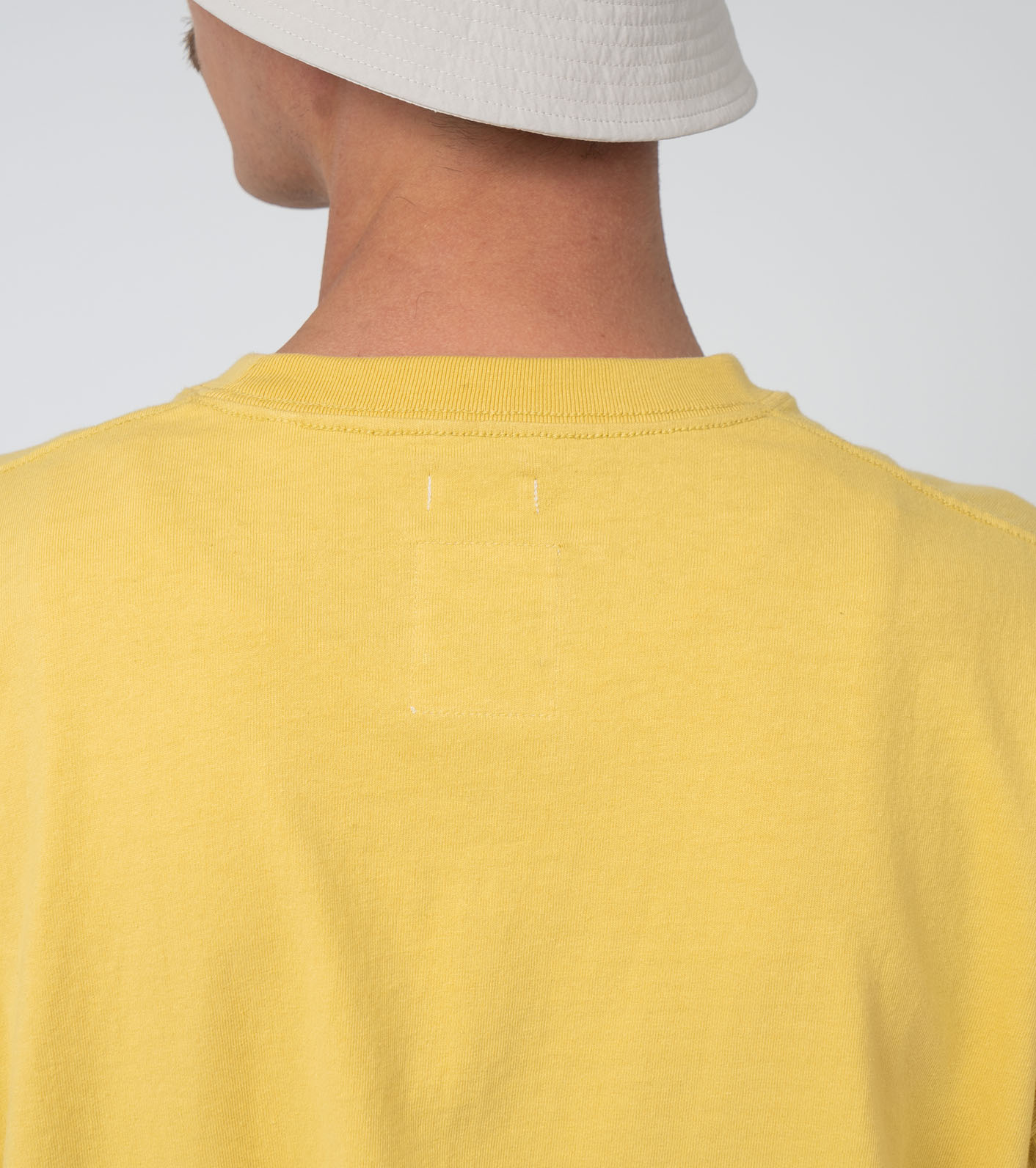 OOAL Graphic Pocket Tee