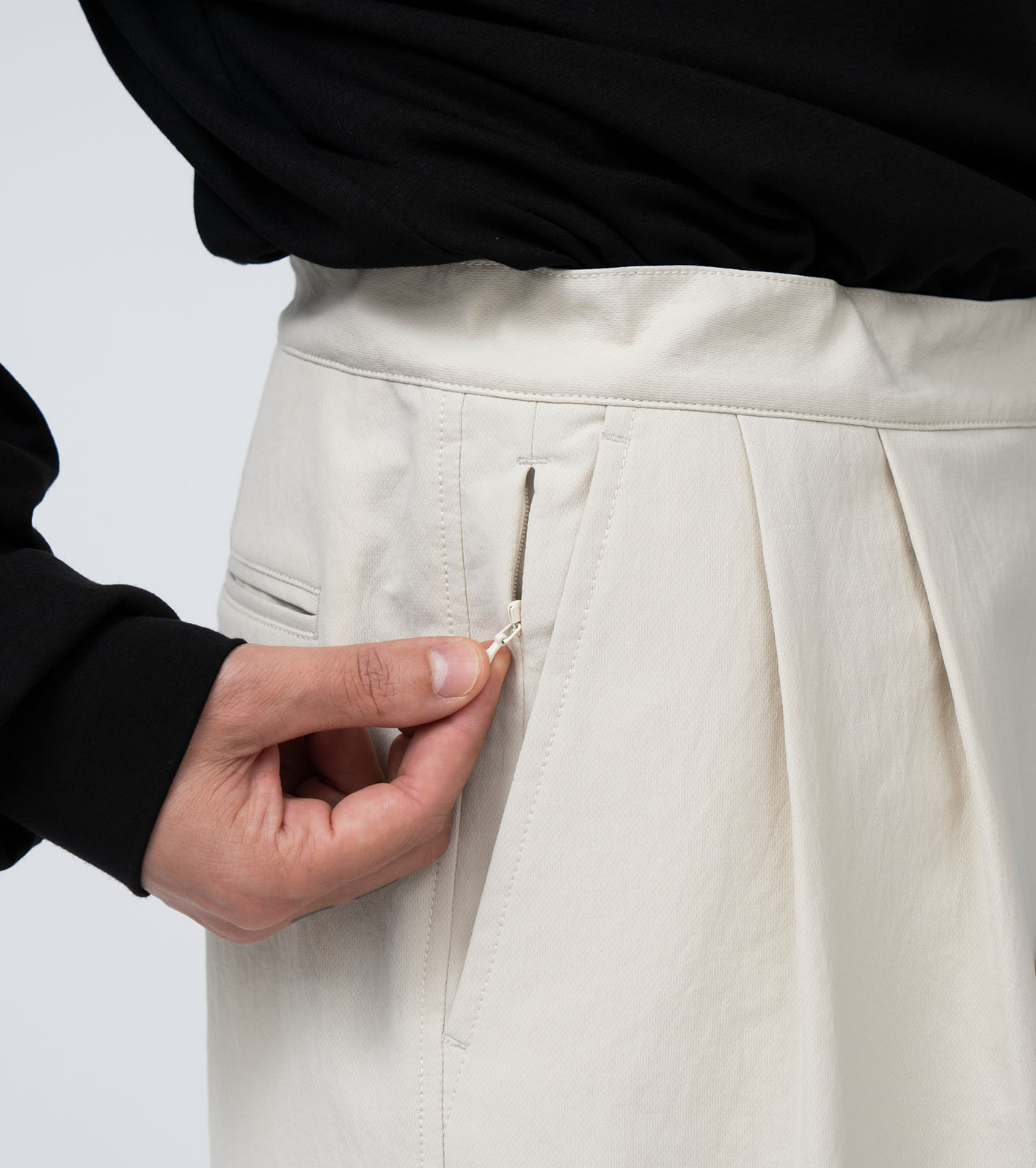 ALPHADRY Double Pleats Shorts