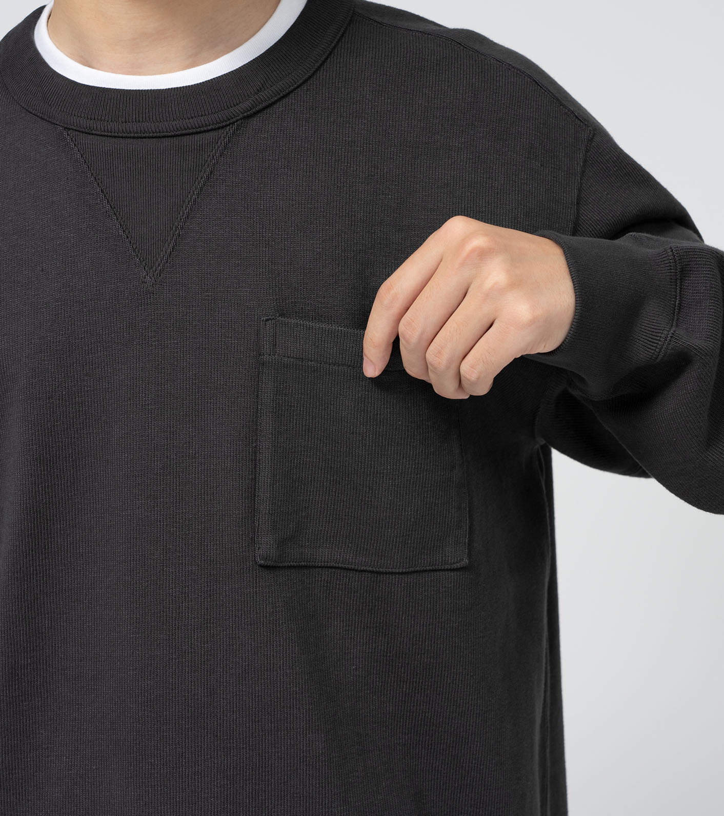 Field Long Sleeve Pocket Tee