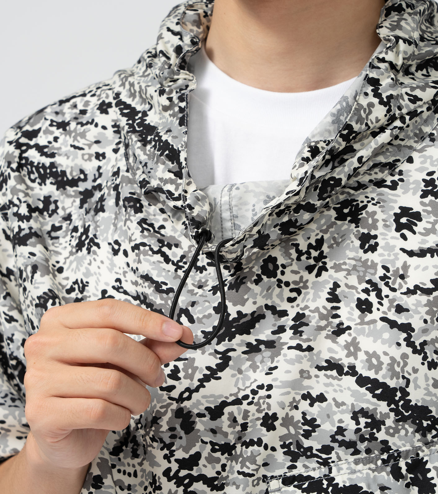 Flower Printed Field Pullover