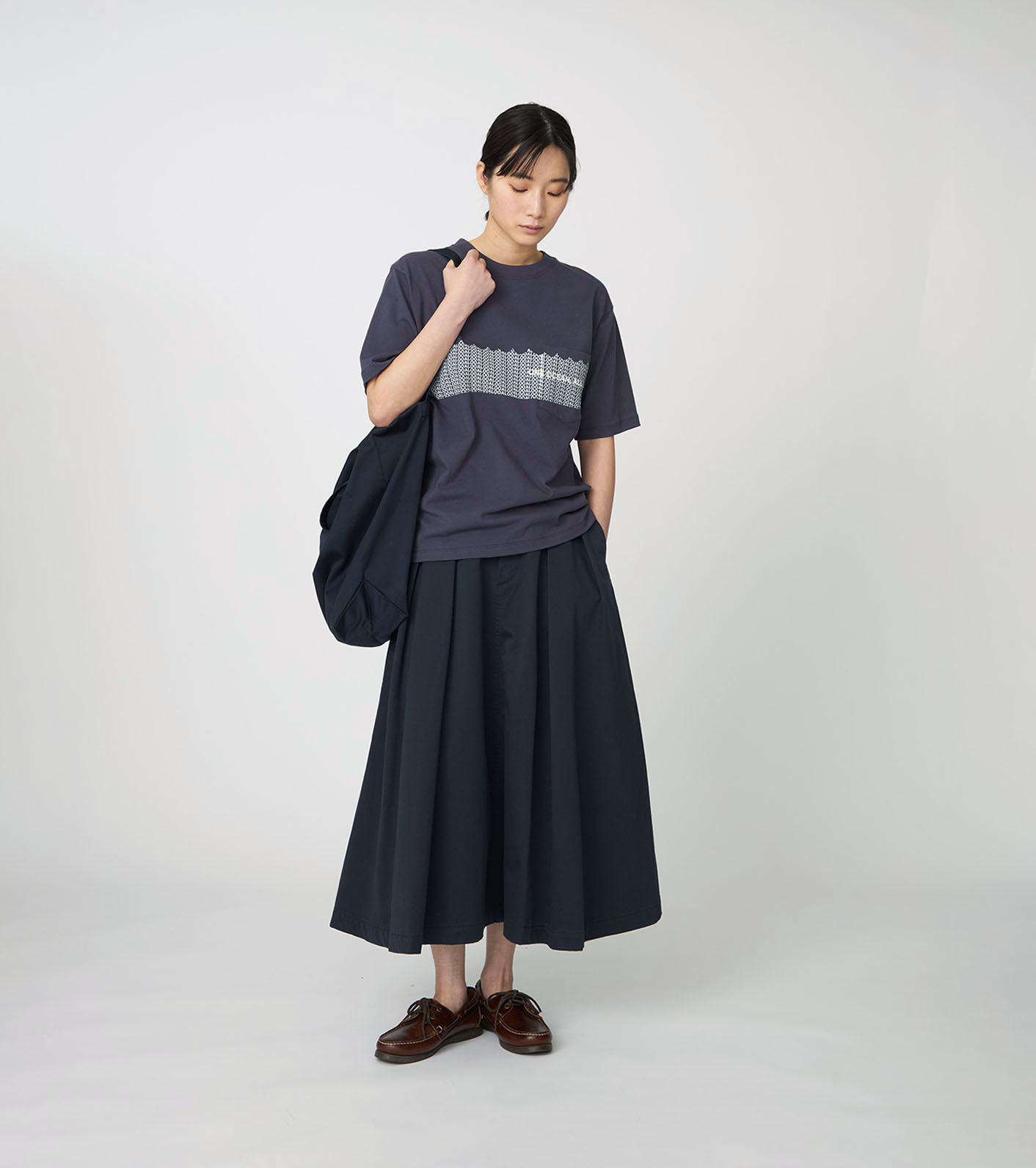 OOAL Graphic Pocket Tee