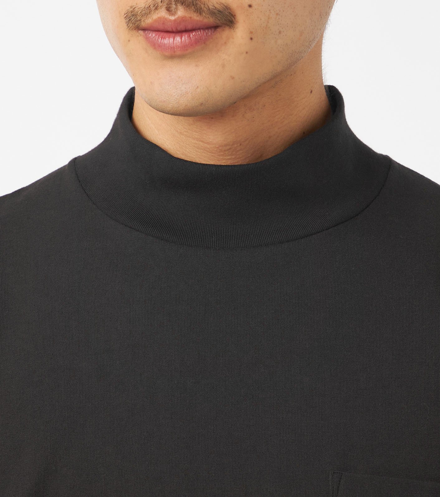 OOAL Mock Neck L/S Tee