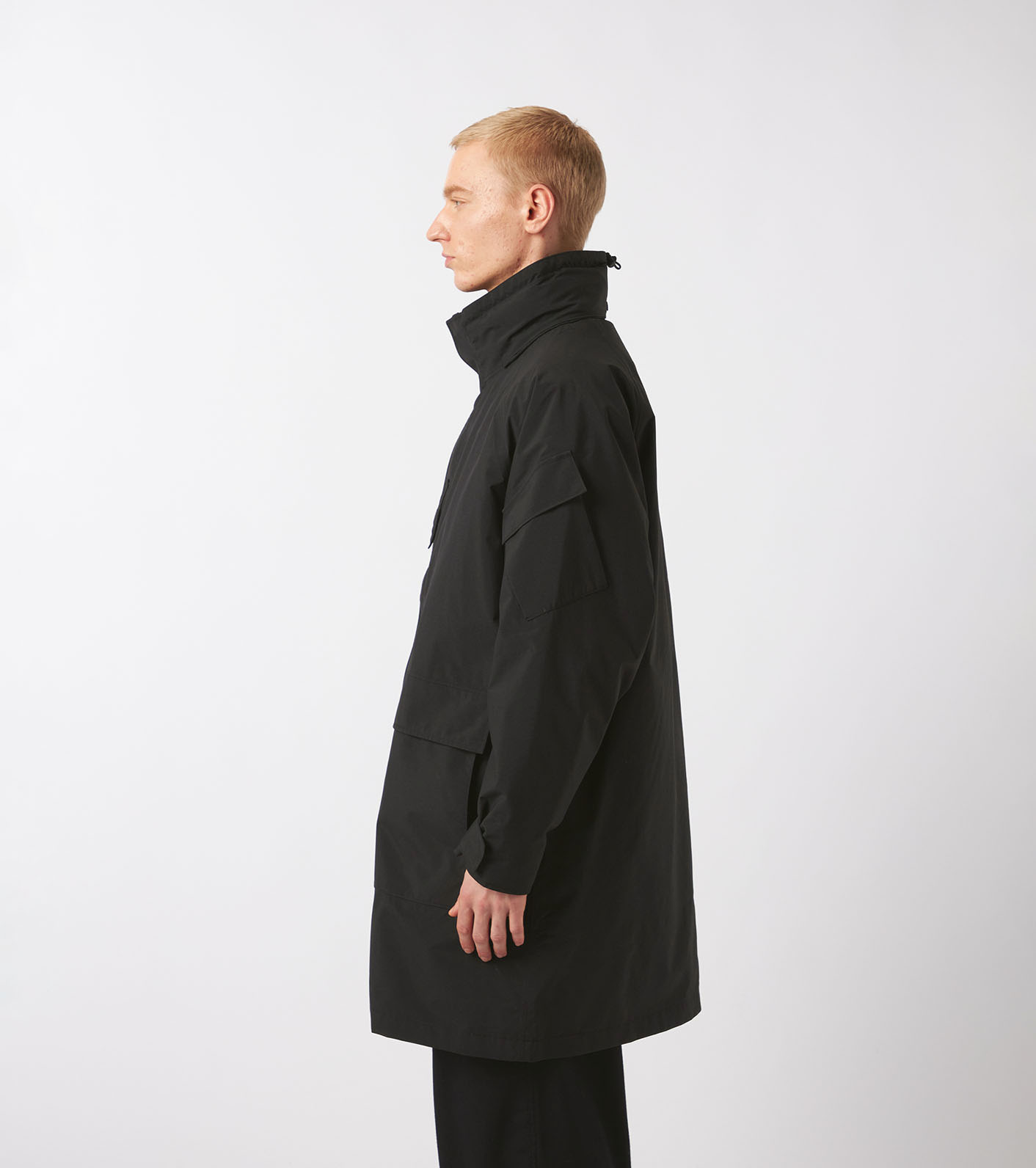2L NYLON GORE-TEX Cruiser Coat