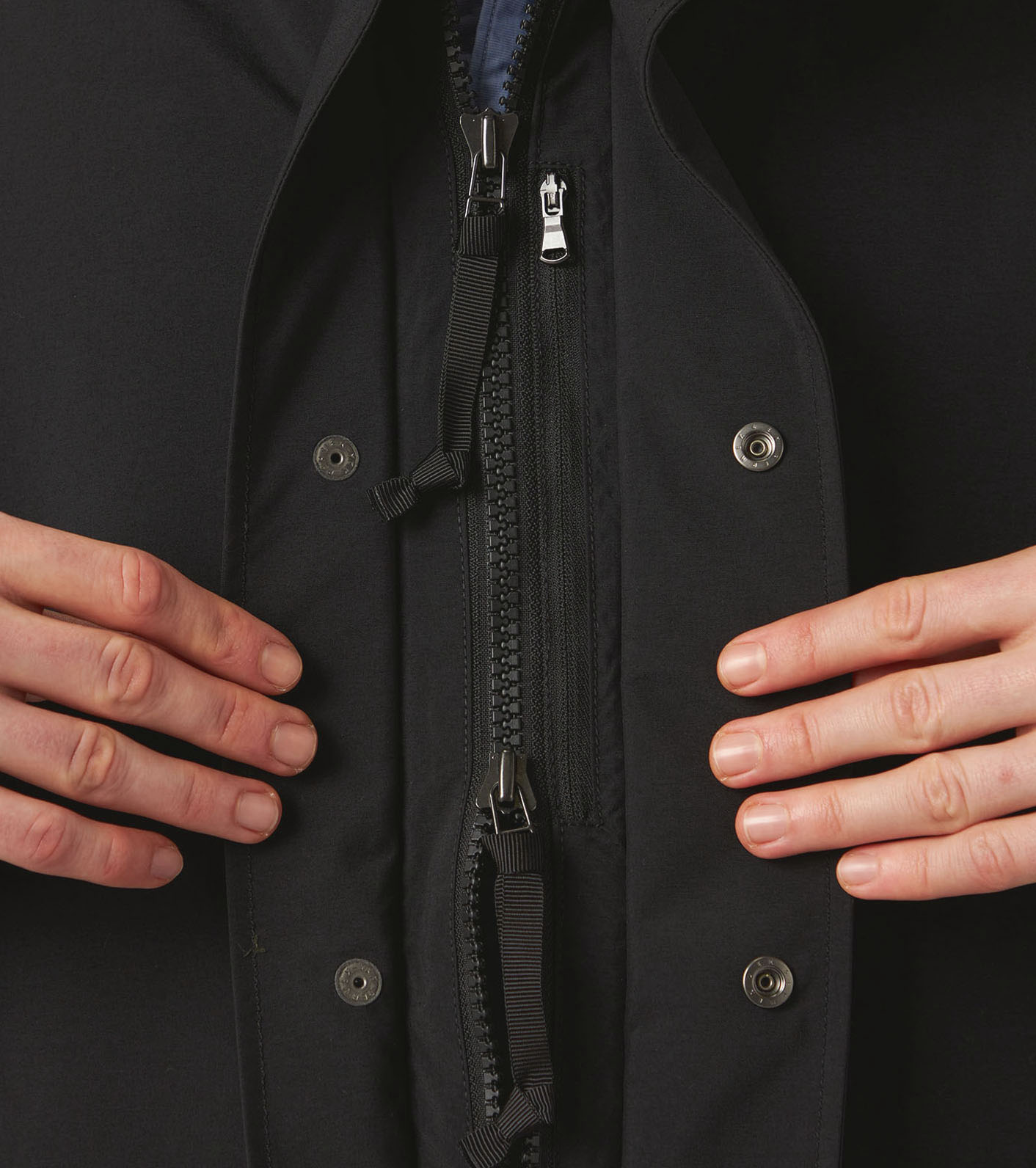 2L NYLON GORE-TEX Cruiser Coat