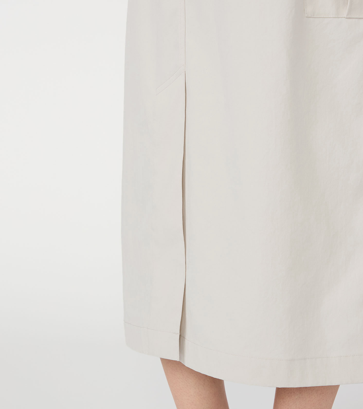 Relaxed Fit Cargo Skirt