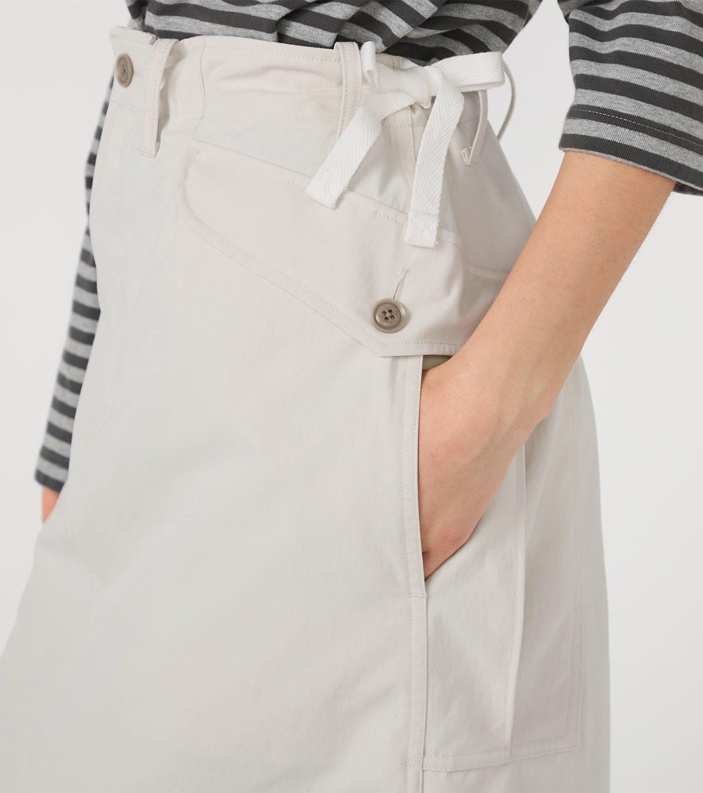 Relaxed Fit Cargo Skirt