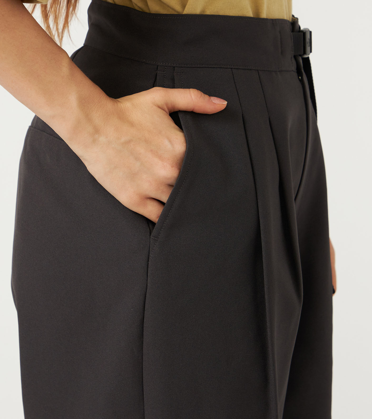 Polyester Tropical Field Tuck Pants