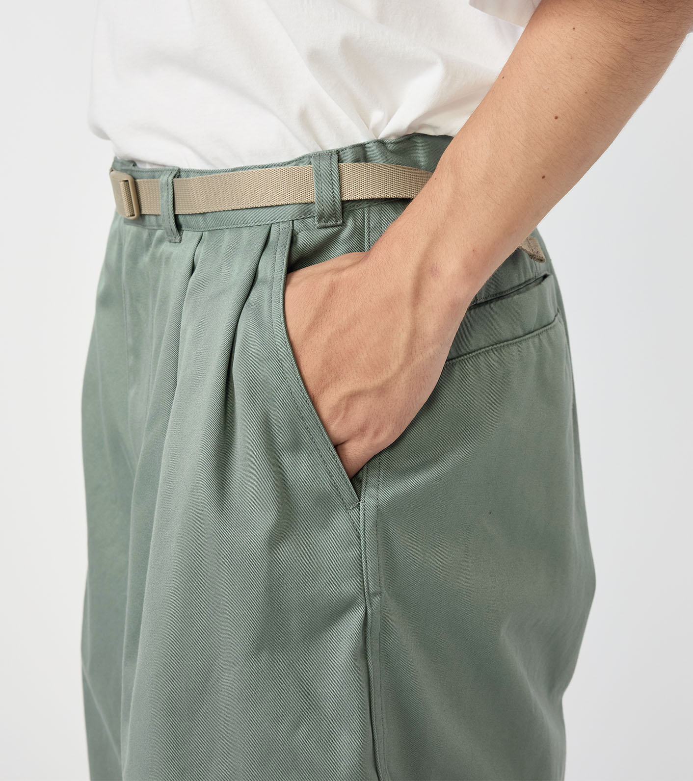 Chino Tuck Field Shorts