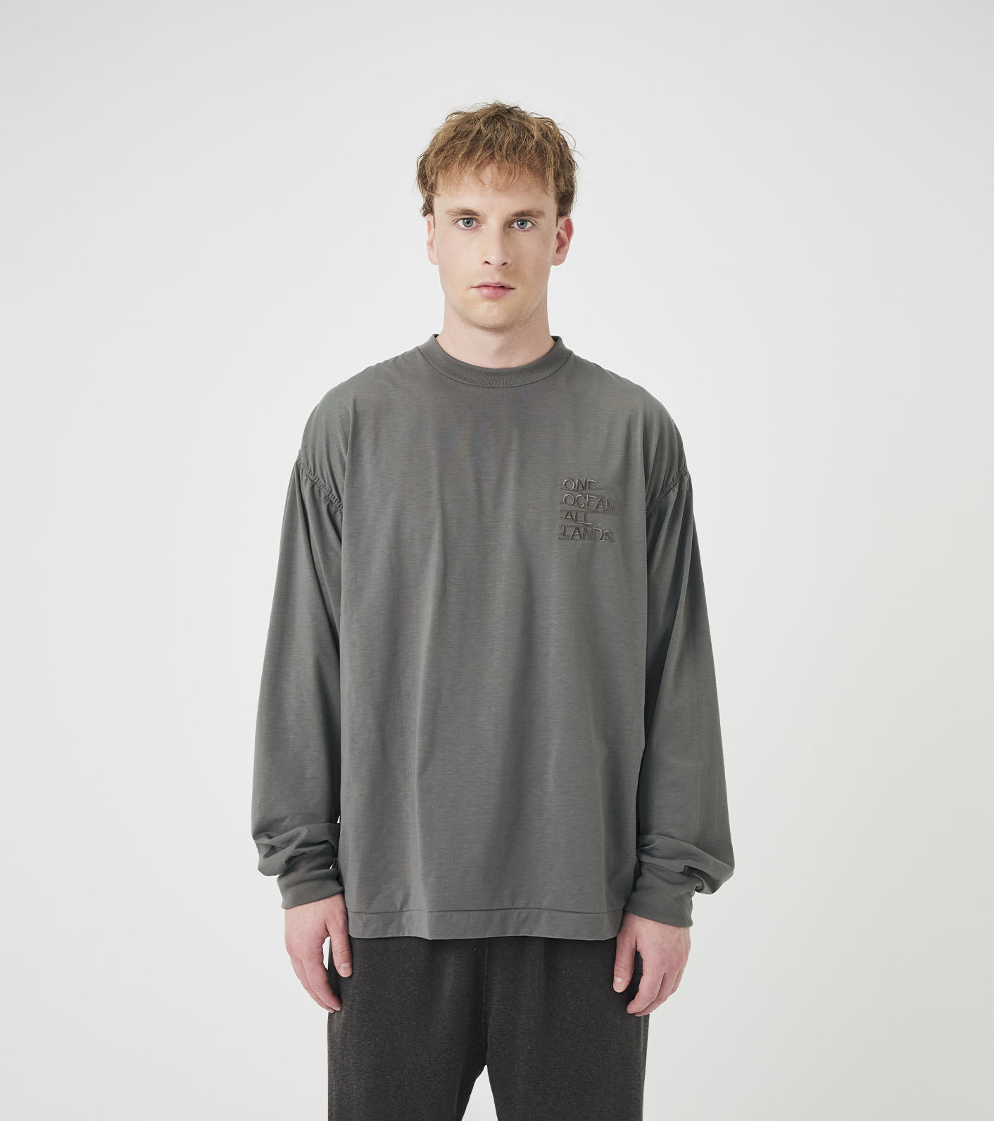 OOAL Polyester Jersey Long Sleeve Tee