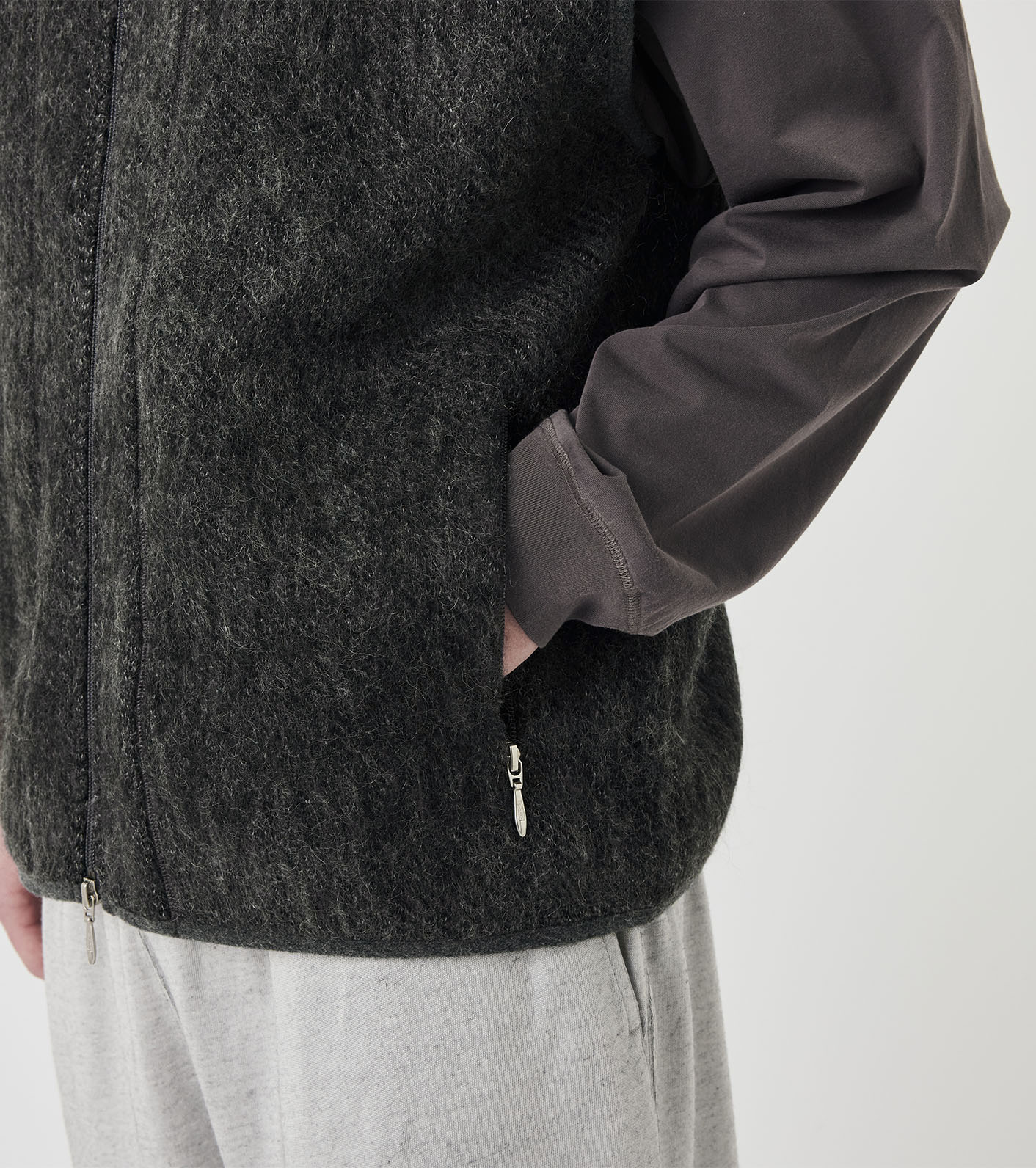 OOAL Zip Up Mohair Vest