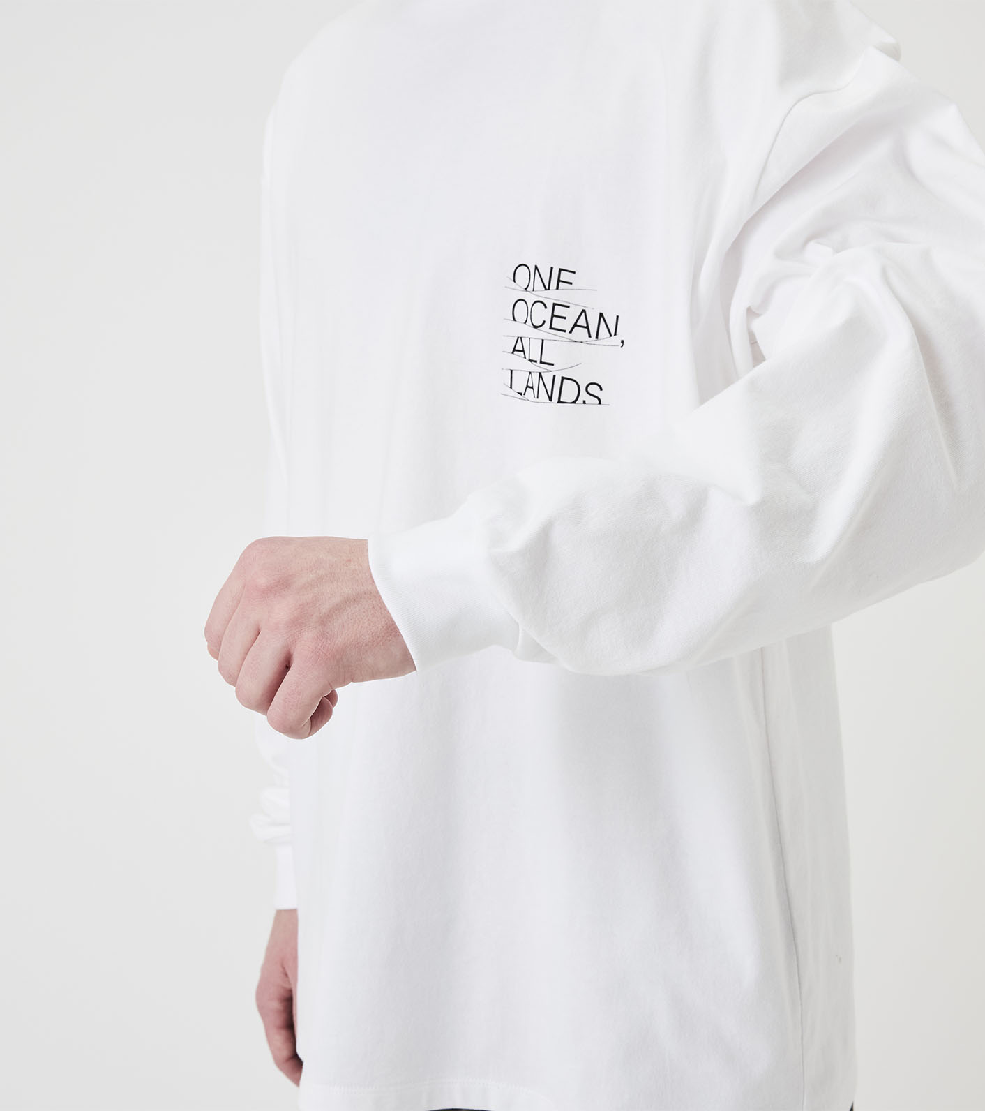 OOAL Graphic Long Sleeve Tee