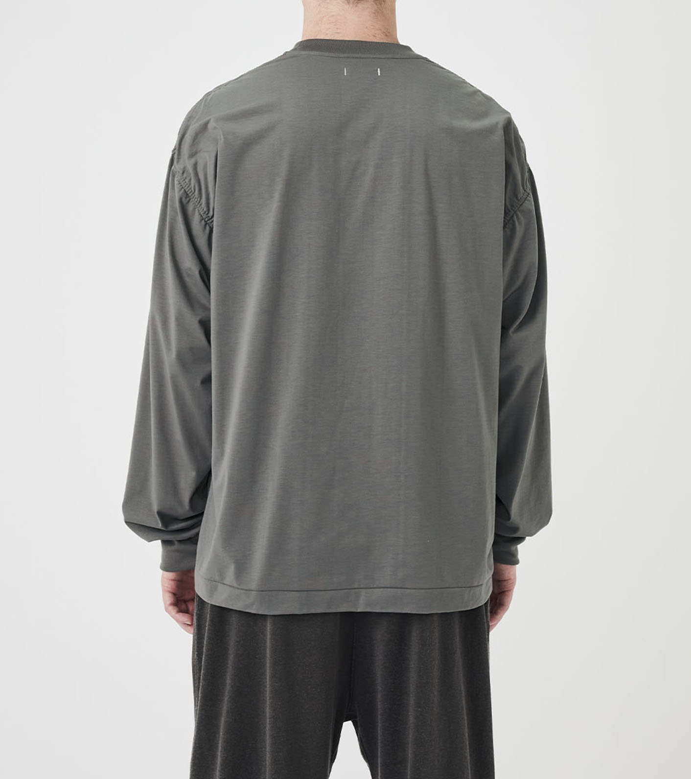 OOAL Polyester Jersey Long Sleeve Tee